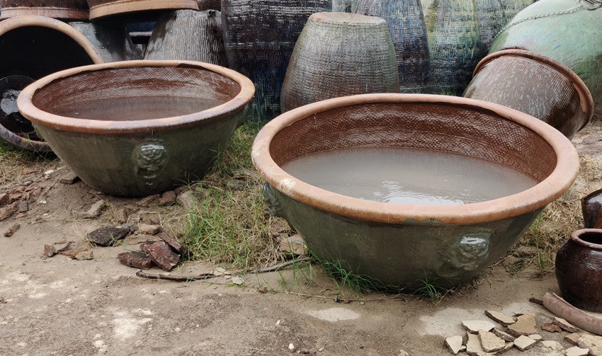 38#Smooth large shallow basin/Animal head large shallow tank/Large lotus pot/Gardening water feature pottery